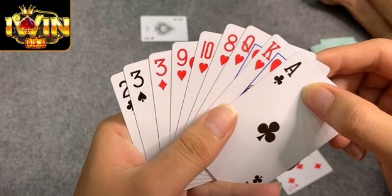 Cách chơi phỏm đơn giản ăn tất hết tiền mọi đối thủ 2 Cách chơi phỏm là một trò chơi đánh bài phổ biến và được yêu thích